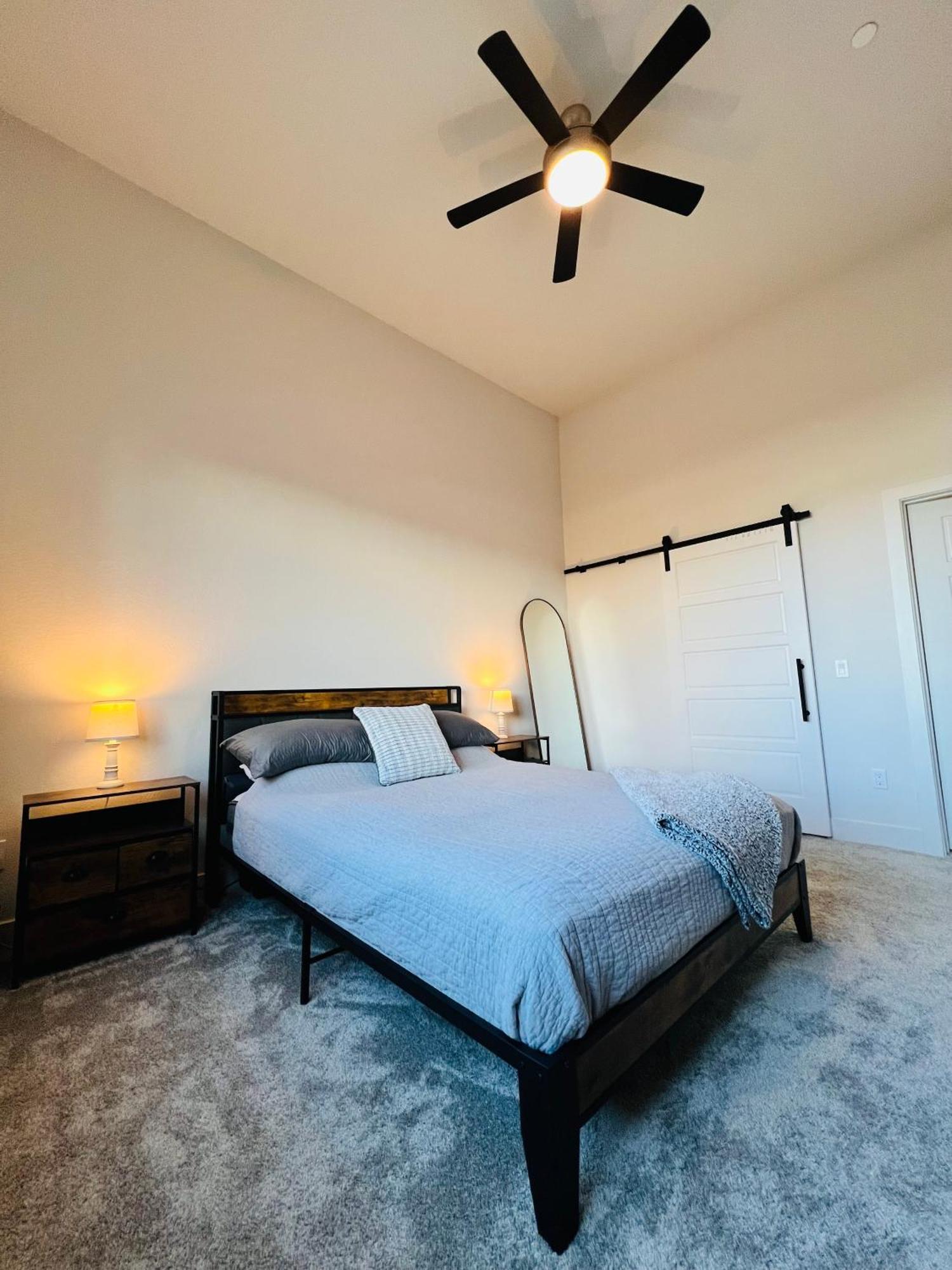 Luxury Oasis! Apartment